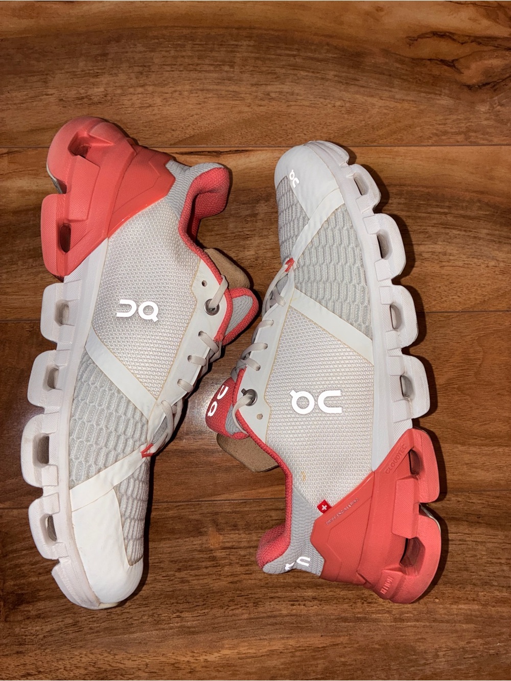 On Cloud Women’s Cloudflyer 4 Athletic Running Shoe Sneakers, white/coral-size 8 - Picture 8 of 11
